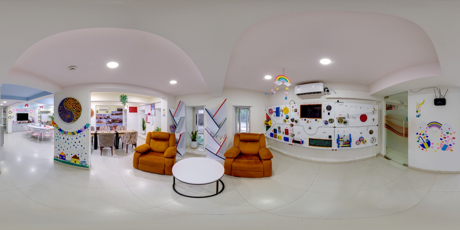 Frida, an Epoch Elder Care home